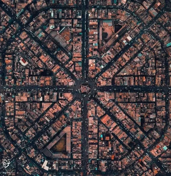 the-city-center-of-faisalabad-pakistan-it-was-designed-by-v0-msaaxe7nod6d1 the-city-center-of-faisalabad-pakistan-it-was-designed-by-v0-msaaxe7nod6d1